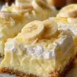 Bars de cheesecake a la creme de banane Friandise irresistiblefile