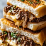 Cheesy Hot Beef Sandwiches: Receta Fácil y Rápida para Cena
