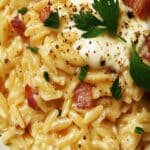 Orzo Cremoso a la Carbonara: Receta Rápida y Fácil para Cena