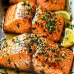 Salmón Marinado con Limón, Ajo y Hierbas – Receta Fácil