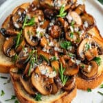 Setas sobre Tostadas con Romero y Ajo: Receta Fácil