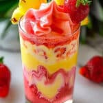 Smoothie de Piña Colada con Fresas: Refrescante y Fácil