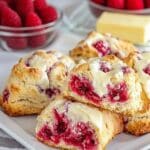 Scones de Frambuesa y Chocolate Blanco – Fáciles y Rápidos