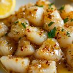 Sepia Salteada con Ajo y Salsa de Limón 78 Sepia Salteada con Ajo y Salsa de Limón