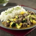 Carne de Res: Delicia en Salsa Poblana y Calabacitas 50 Carne de Res: Delicia en Salsa Poblana y Calabacitas